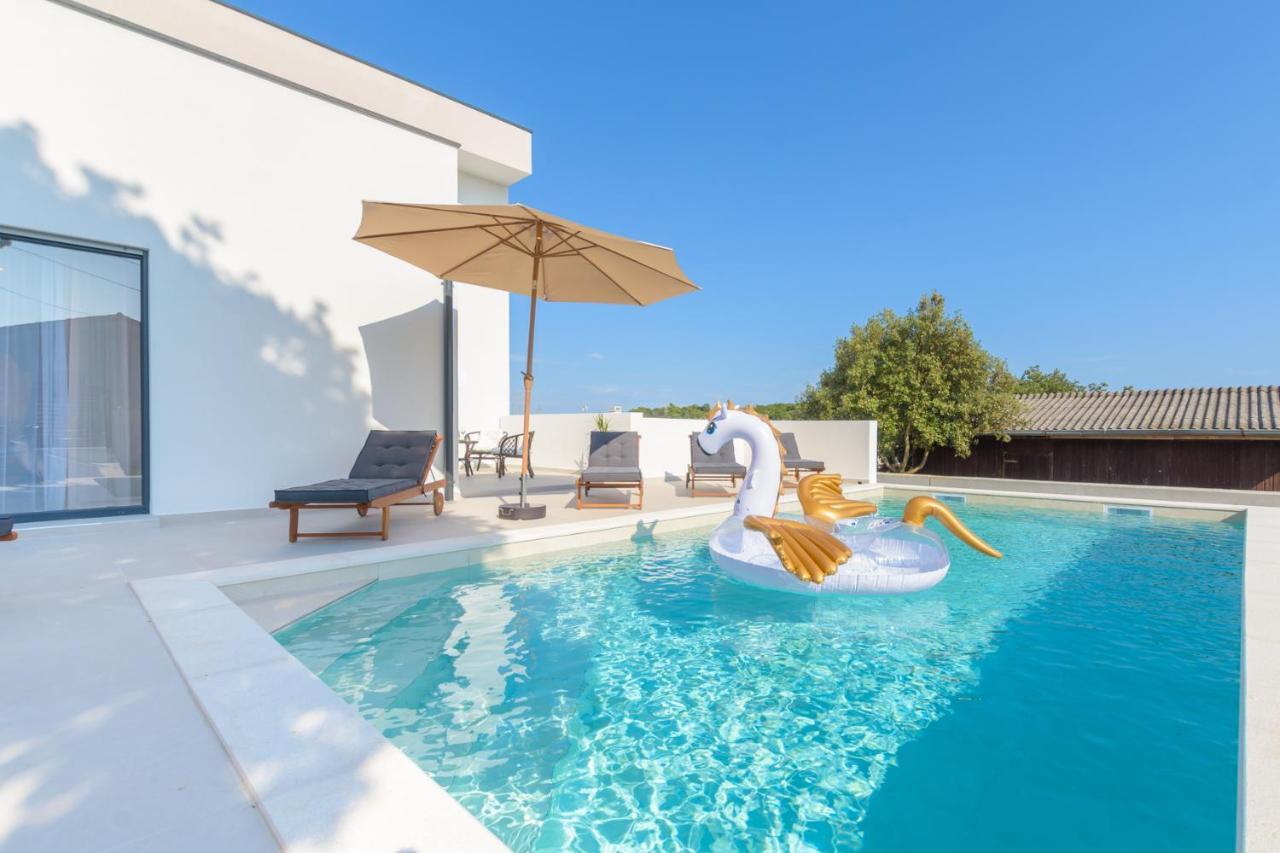 Hana Villa